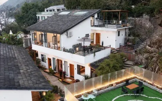 Rushi Mountain Inn