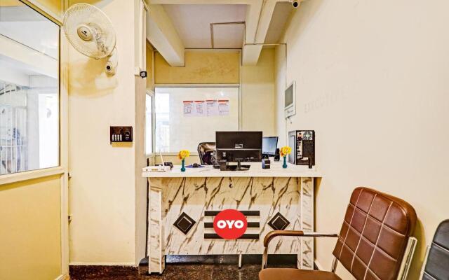 OYO 70119 Happy stay Hotels