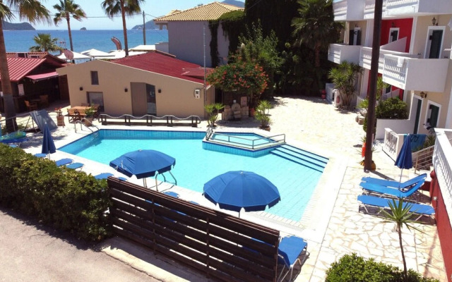 Manthos Beachfront Luxury Suite