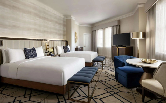 Fairmont Hotel Macdonald