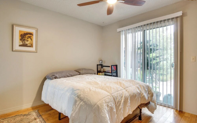 Pet-friendly Tucson Townhome w/ Pool Access!