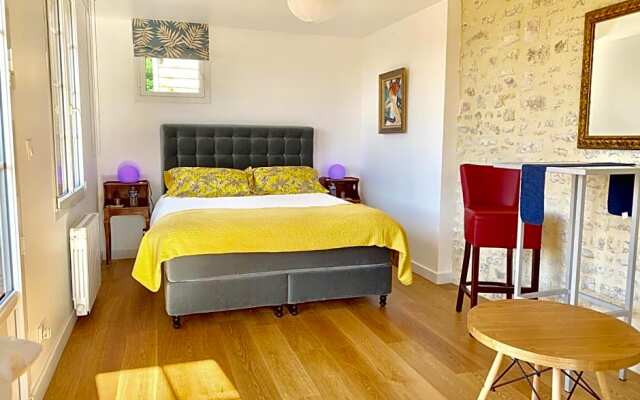 Villa kahlo Omaha Beach