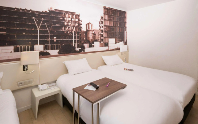 ibis Styles Paris Tolbiac Bibliotheque