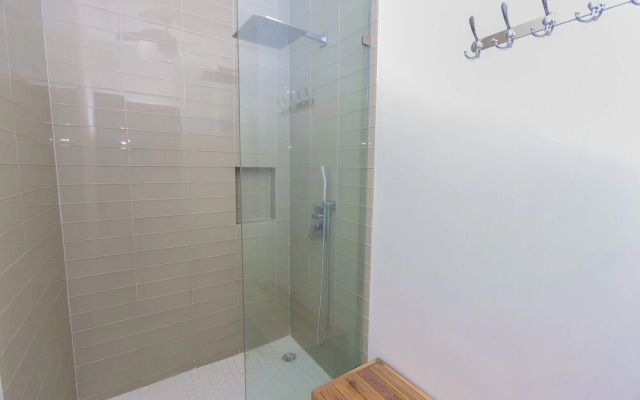 Casa de Cristal House 4 Bedrooms 3.5 Bathrooms Home
