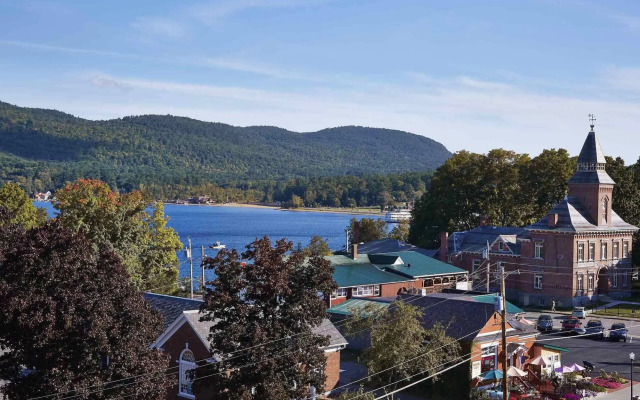 Courtyard by Marriott Lake George