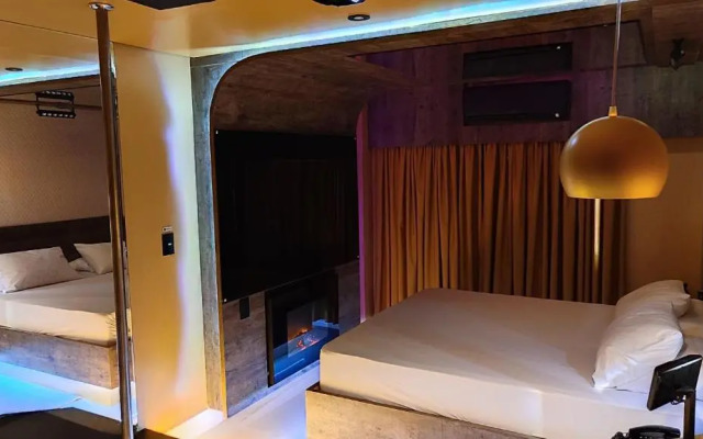 Swing Motel