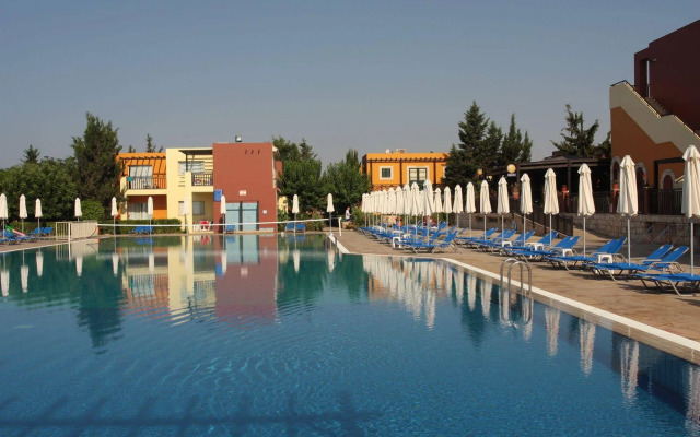 Panas Holiday Village