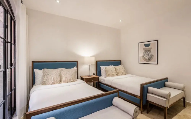 Luxury Apartments with Rooftop & Jacuzzi