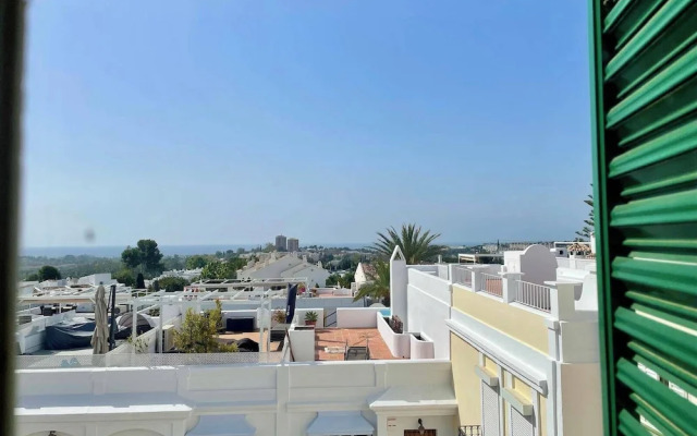 Marbella - House - Sleeps 4 - Pool - Parking