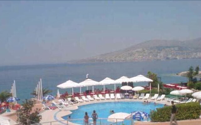 Apartments Boci