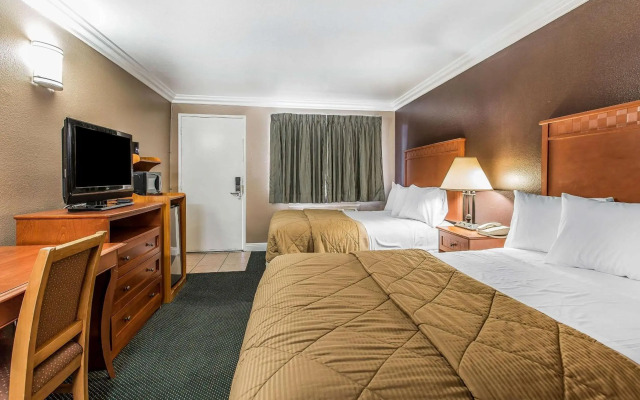 Rodeway Inn