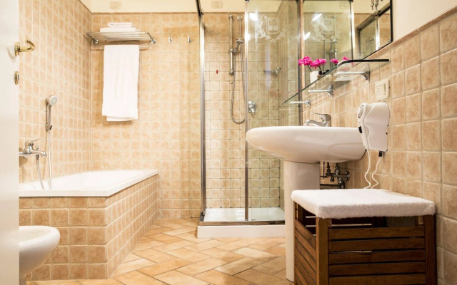 Palazzo Viviani Castello di Montegridolfo