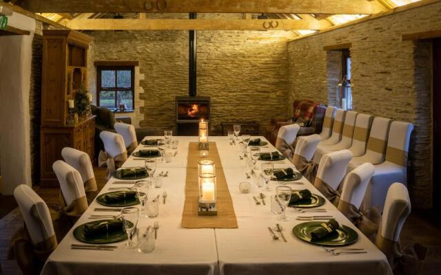 Jabajak Vineyard Restaurant With Rooms