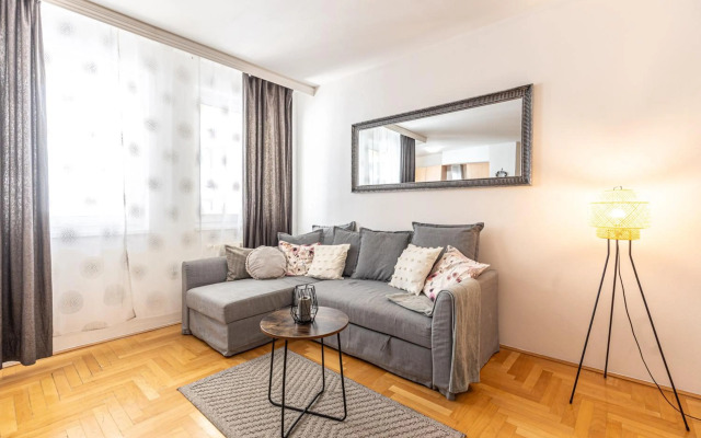 Gozsdu Court Premier Apartment