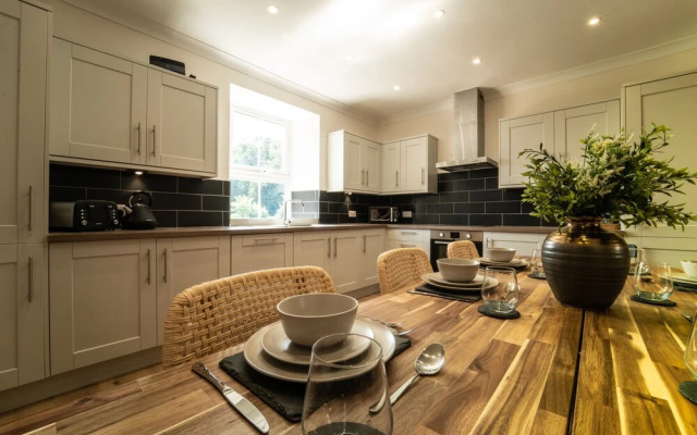Foundry Farm House