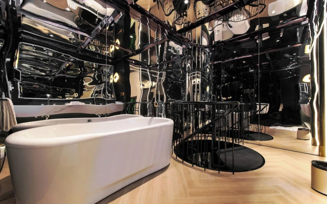 Space Design Hotel