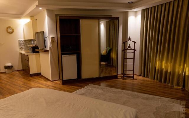 Grand Luxury