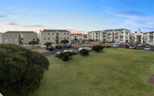 Big Bay Beach Club 73