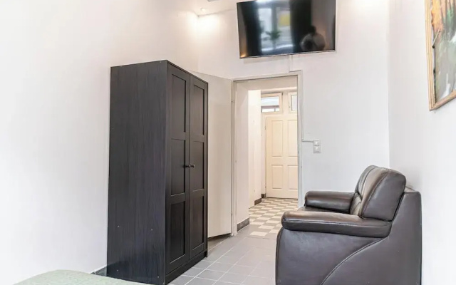Modern Cozy Studio With City Access