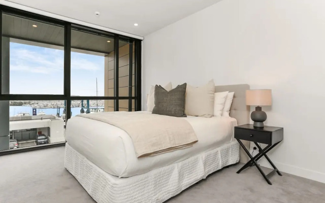 Modern oasis in Wynyard Quarter