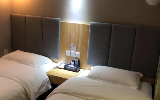 Longzhou Hotel