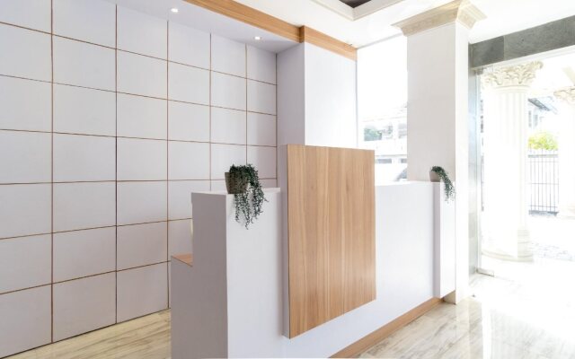 Mutiara Hijau Suites Syariah By OYO Rooms