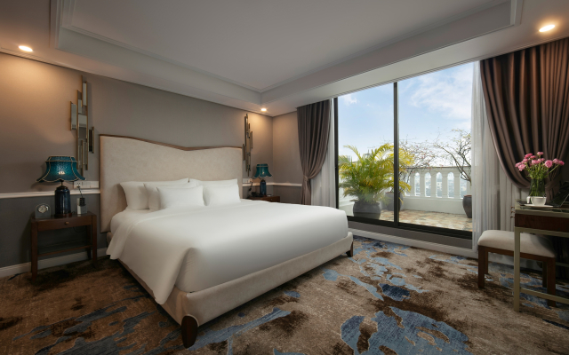 The Oriental Jade Hotel