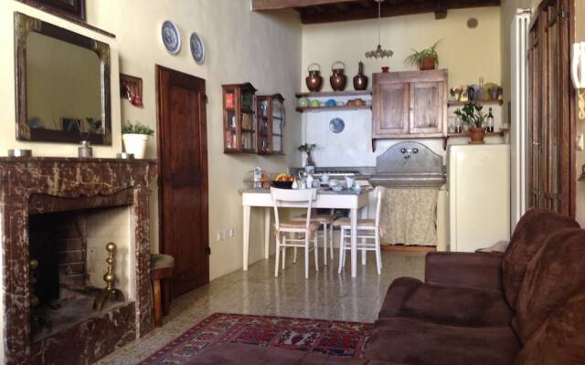 Camera Monte San Savino