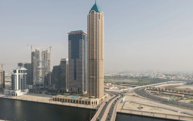 Quiet 1BR with river view