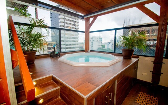 "luxurious and Elegant Apartment in Bella Vista"