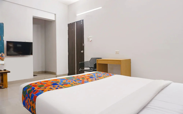 FabHotel Aura Homes