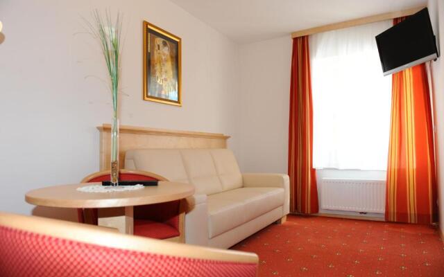 Hotel-Gasthof-Fleischerei - Zur alten Post