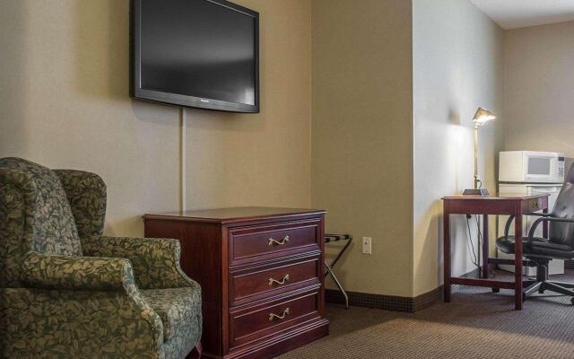 Quality Hotel and Suites Woodstock