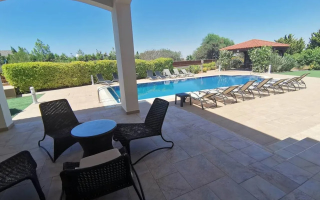 Orchard Blossom Private Villa With Pool