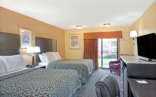 Days Inn by Wyndham Washington Pennsylvania