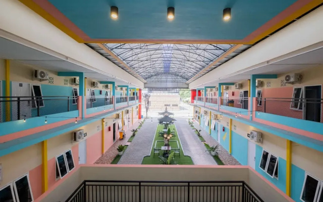 Sans WM Hotel Blitar