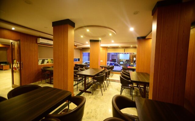 Hotel Madurai near Central Bus Stand, Udaipur
