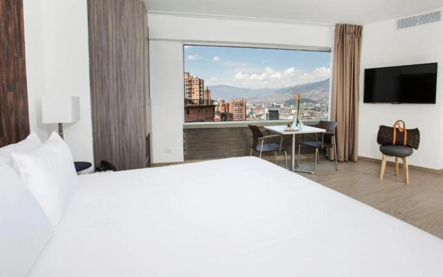 V Grand Hotel, a member of Radisson Individuals