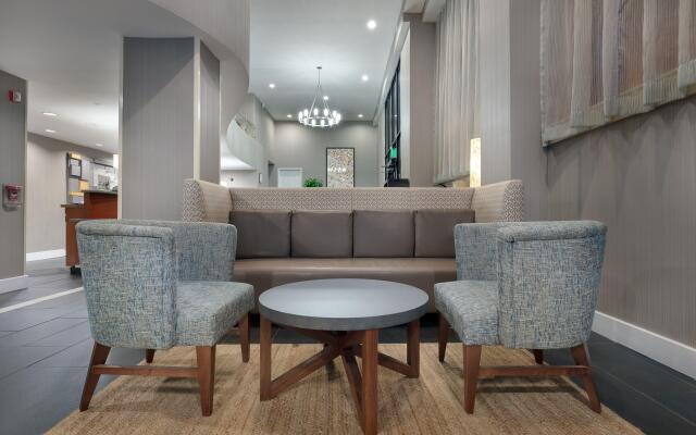 Holiday Inn Express and Suites Atlanta Downtown by IHG