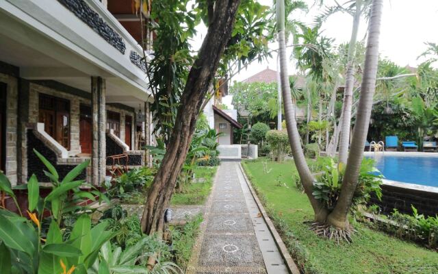 Airy Buleleng Laviana Kalibukbuk Singaraja Bali