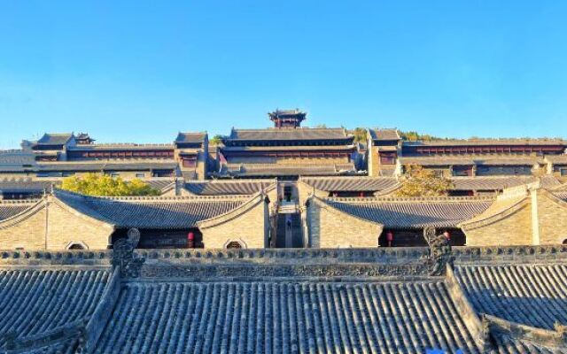 Chong Ning Castle Hotel