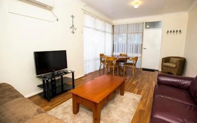 Kalgoorlie Overland Motel