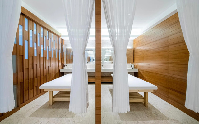 Bluesiam Villa
