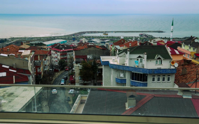 White Golden Suite Hotel