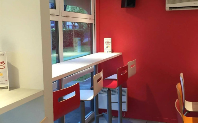 Premiere Classe Toulouse Sud - Portet