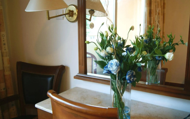 Moniatis Hotel