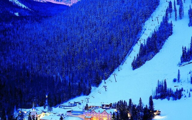 Snakedance Condominiums