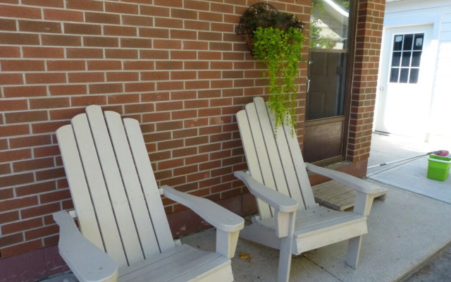 Oasis by the Bay Vacation Suites