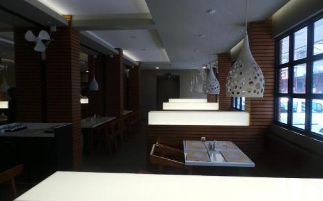 Saas Residency