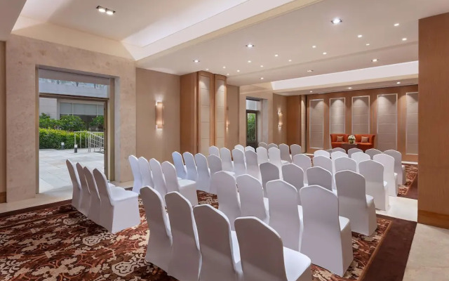 DoubleTree by Hilton Agra